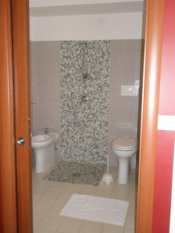 Hotel Convento Cappuccini Casa S. Paolo à Viterbe Chambre photo