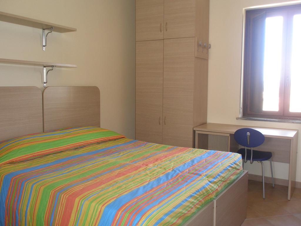 Hotel Convento Cappuccini Casa S. Paolo à Viterbe Chambre photo