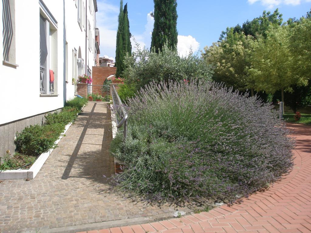 Hotel Convento Cappuccini Casa S. Paolo à Viterbe Extérieur photo