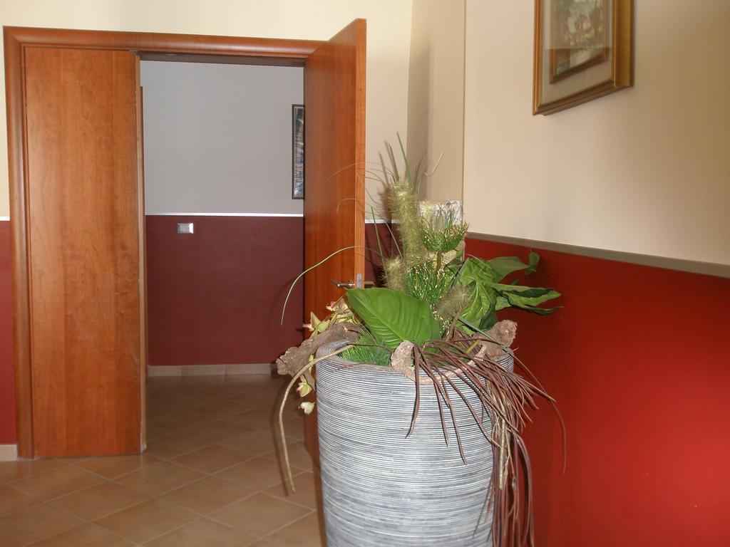 Hotel Convento Cappuccini Casa S. Paolo à Viterbe Chambre photo